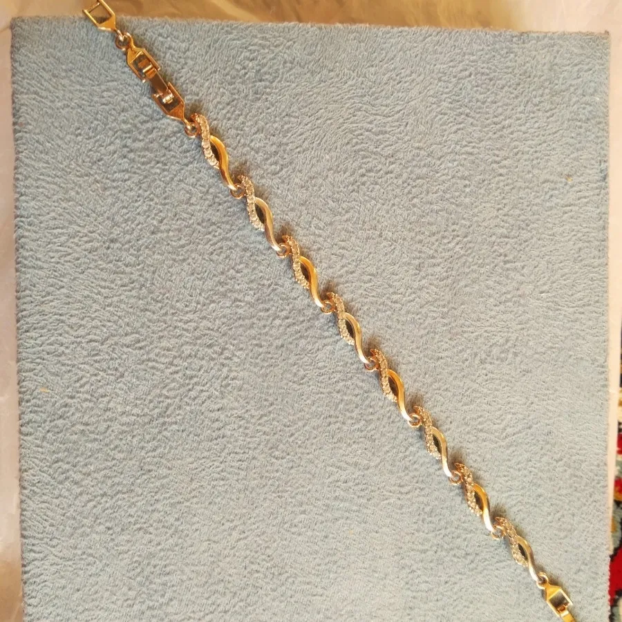 دستنبند و پابند