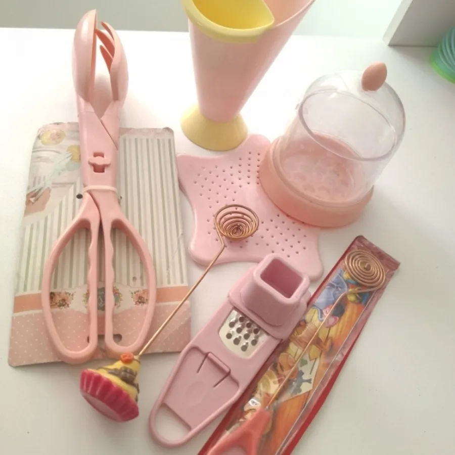 اکسسوری اشپزخانه صورتی