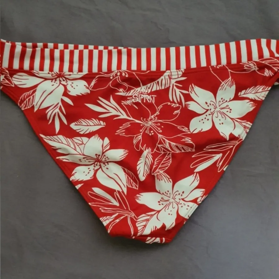 پایین تنه بیکینی