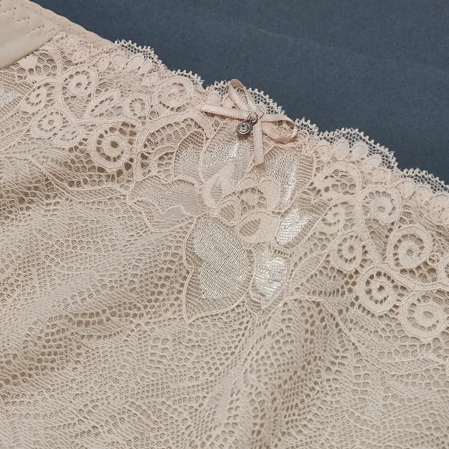 شورت دانتل ساتن وارداتی