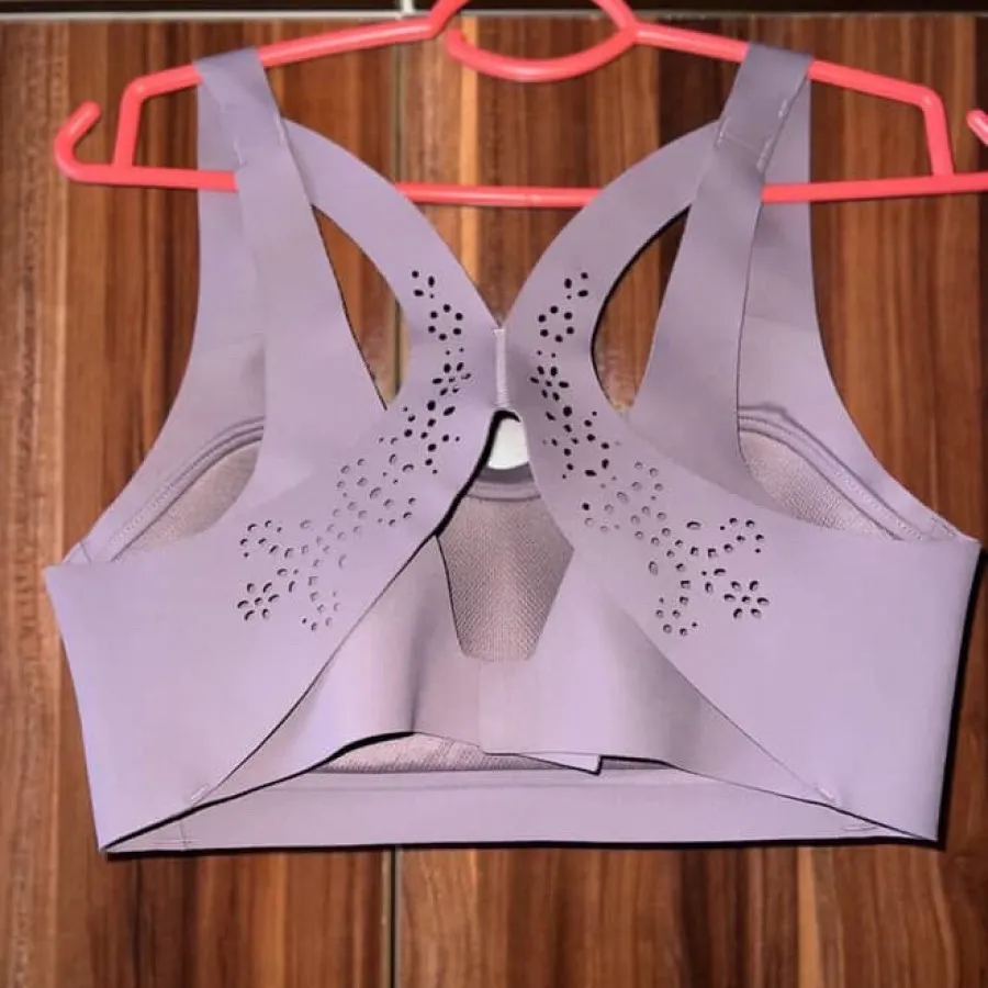 نیم تنه ورزشی