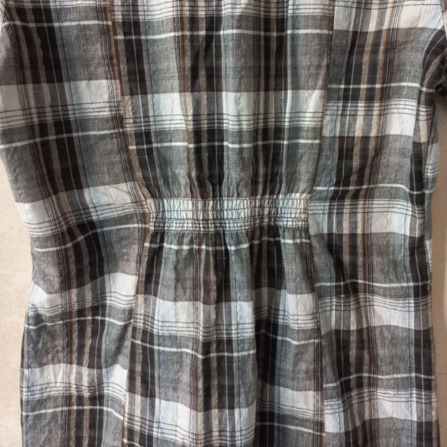 پیراهن چهارخانه