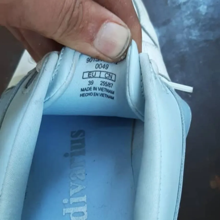 کتونی ویتنامی