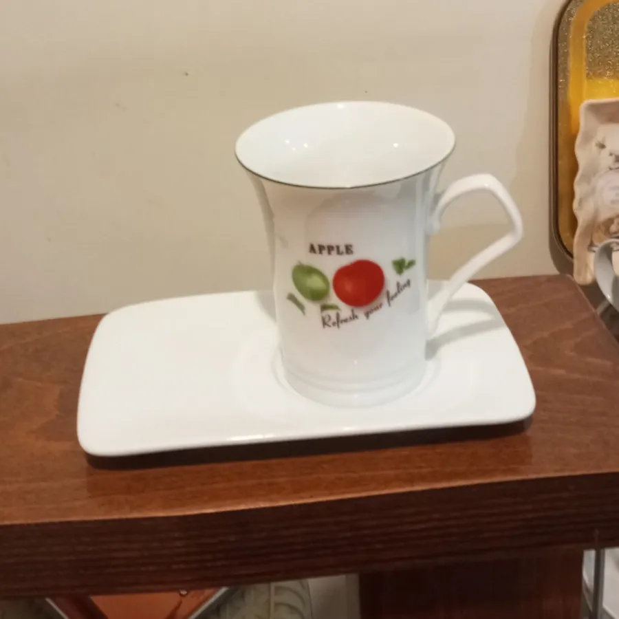 ست فنجان و زیر فنجانی