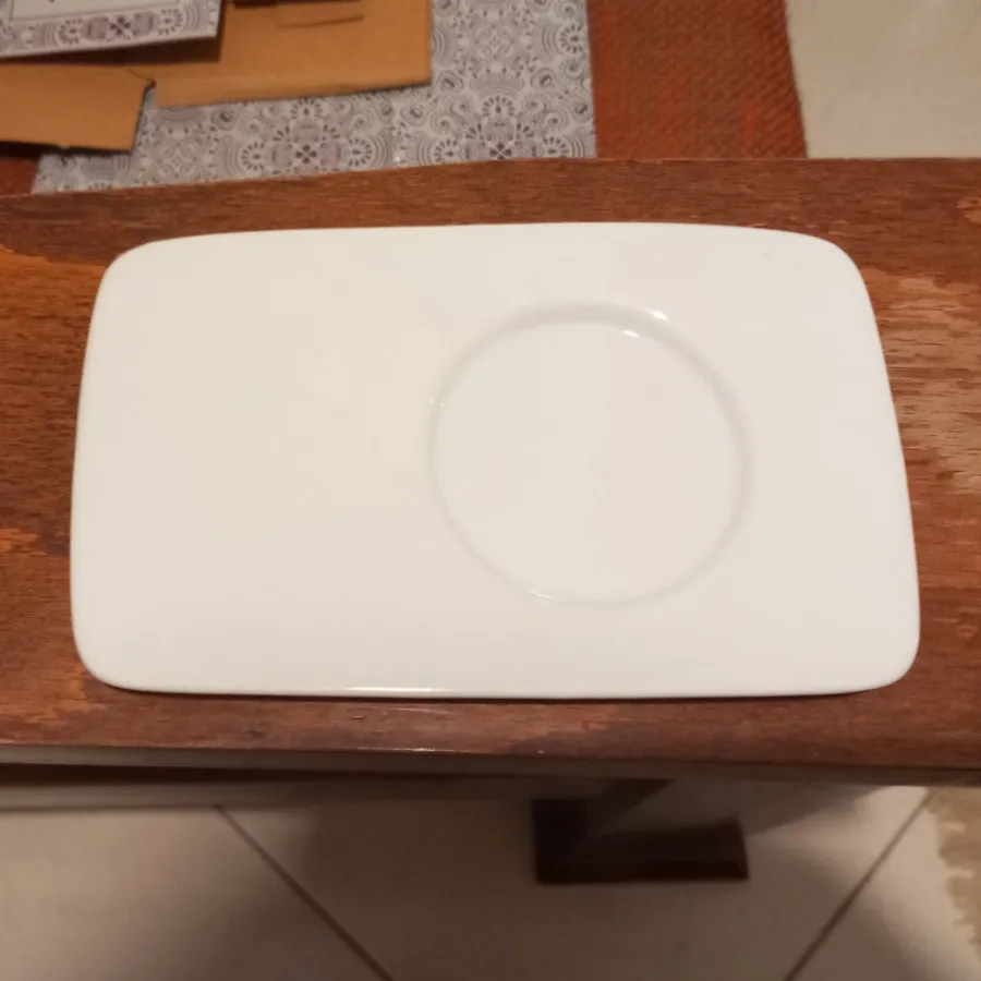 ست فنجان و زیر فنجانی