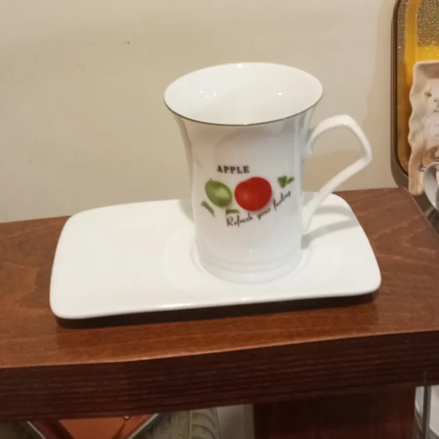 ست فنجان و زیر فنجانی