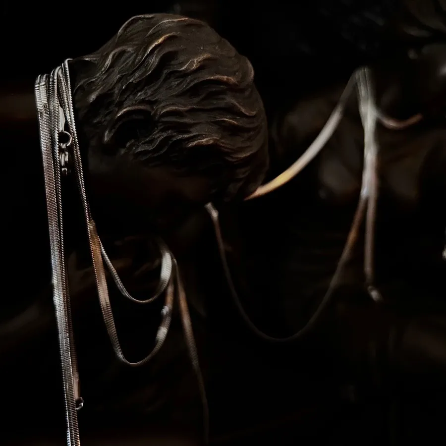 زنجیر ماری نقره ای