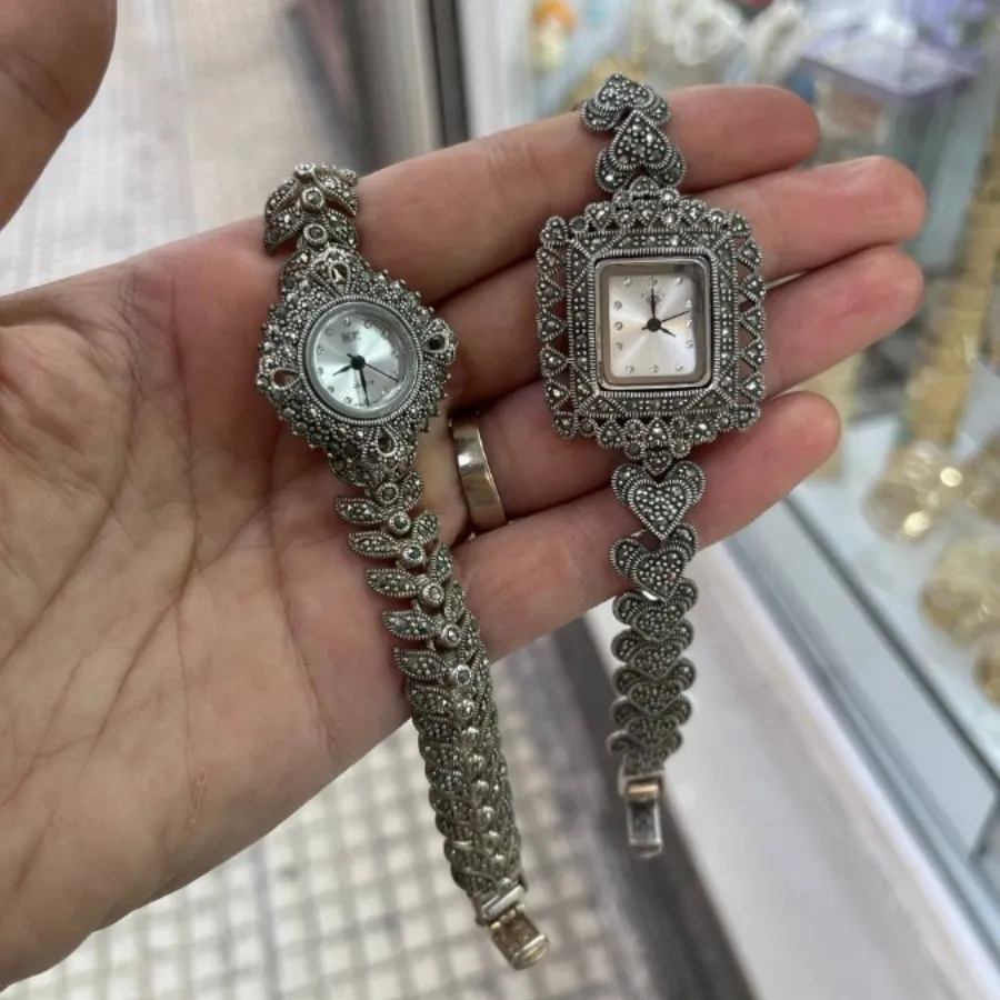 ساعت نقره به قیمت شکسته