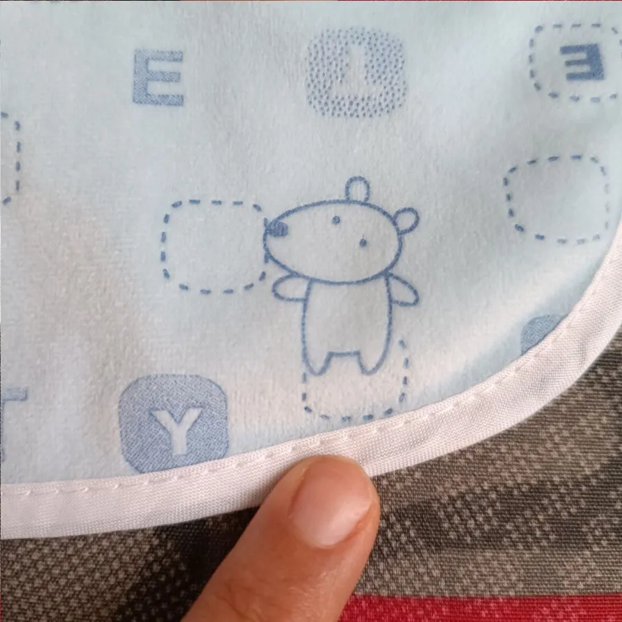 پیشبند نوزادی