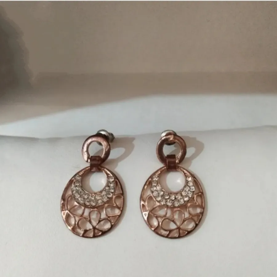 گردنبند و گوشواره