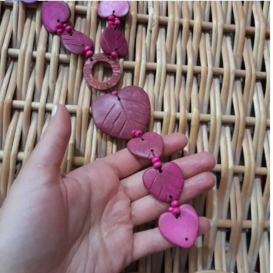 گردنبند چوبی