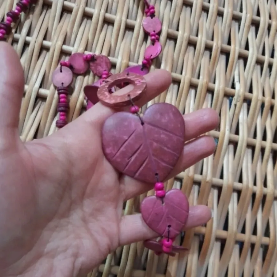 گردنبند چوبی