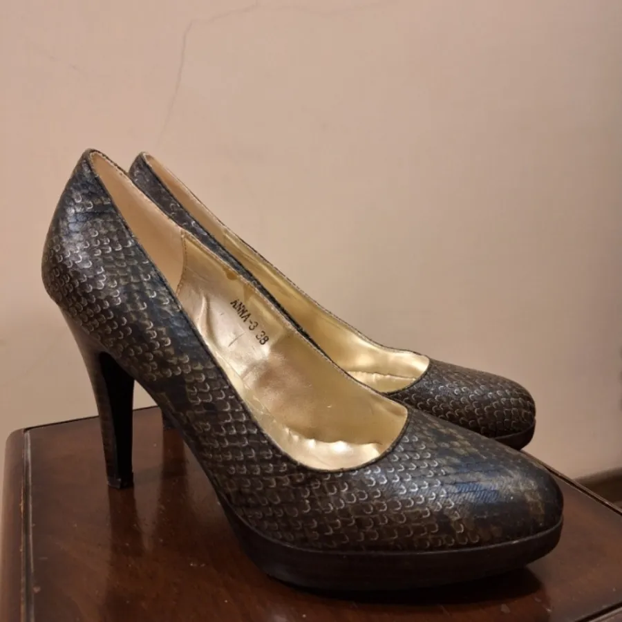 کفش پاشنه دار پوست ماری