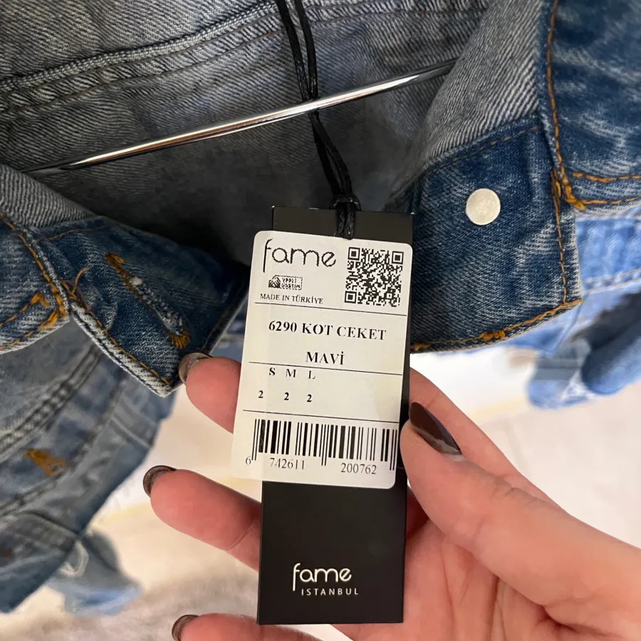 کراپ کت جین fame