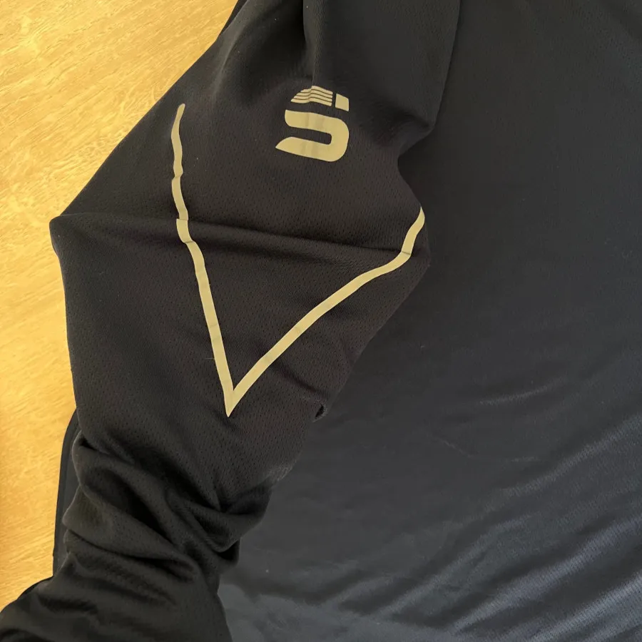 تونیک ورزشی برند داخلی