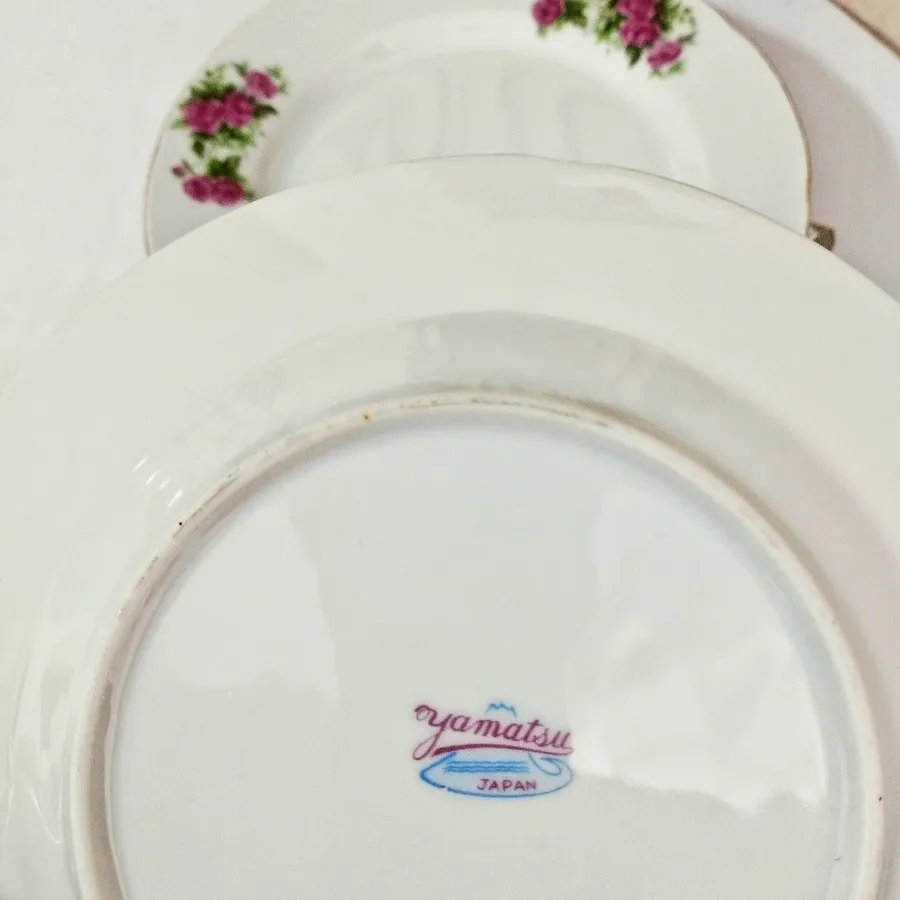 میوه خوری گلسرخی