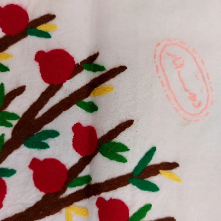 کوسن گلدوزی