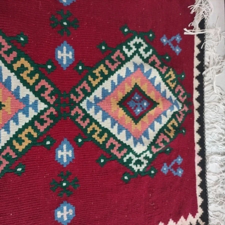 گلیم سنتی دست باف
