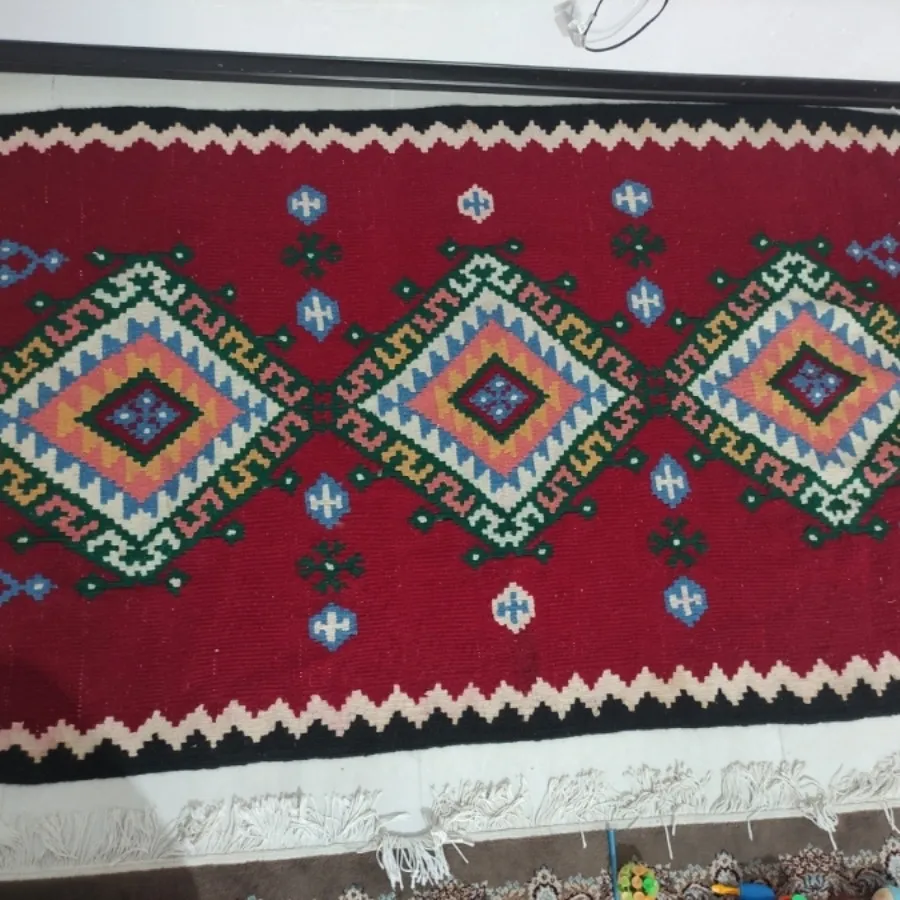 گلیم سنتی دست باف