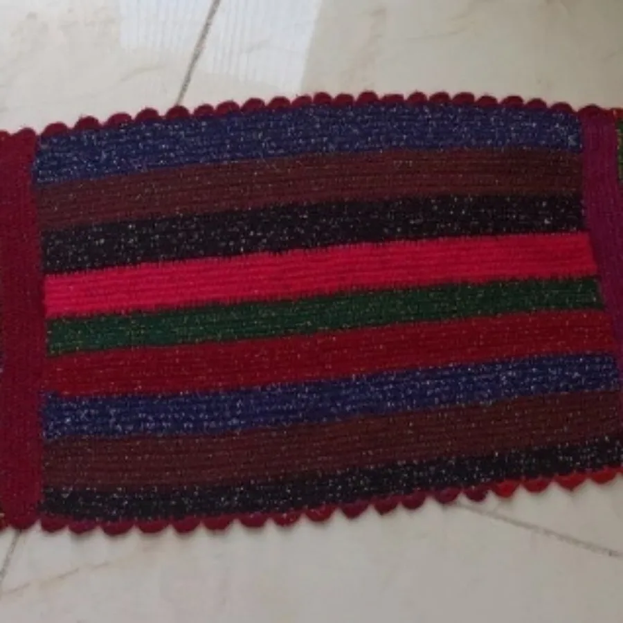 رومیزی کاموایی