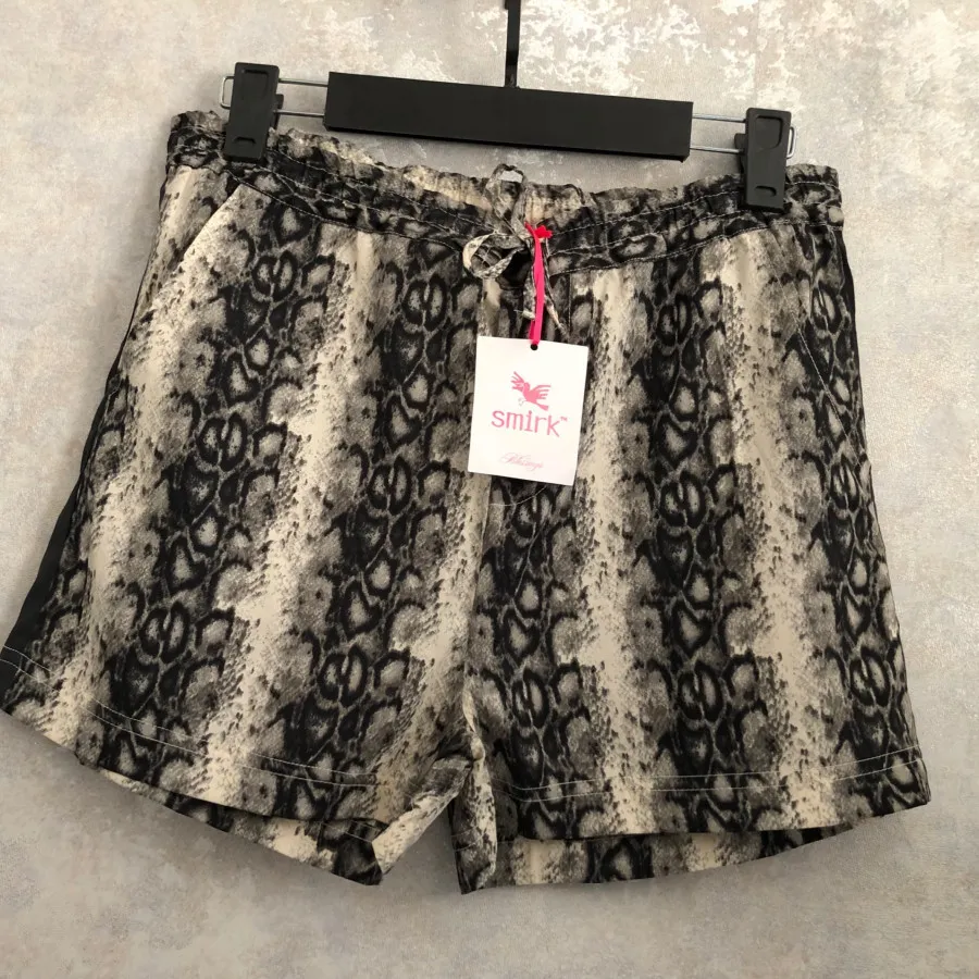 شلوارک خارجی