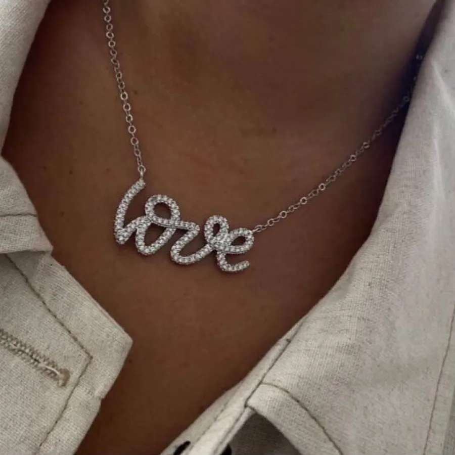 گردنبند لاو