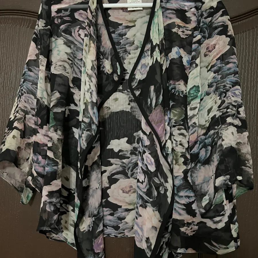 تاپ زیر و رویی حریر گلدار