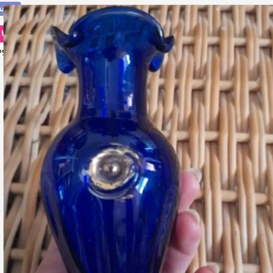 گلدان کوچیک قدیمی