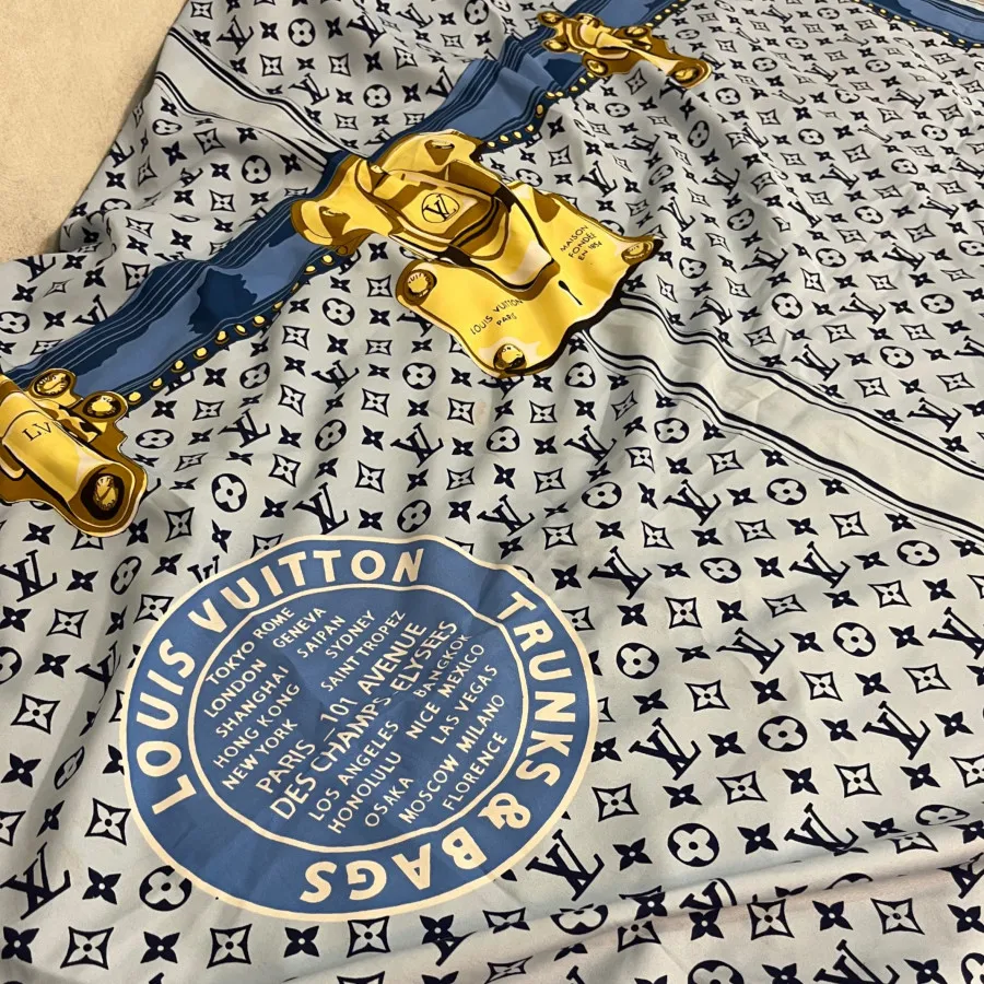 روسری لوکس لویی ویتون