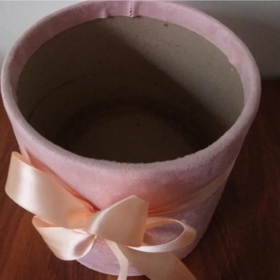 باکس مخصوص هدیه گل