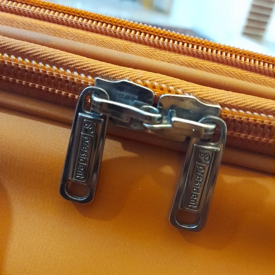 چمدان خارجی