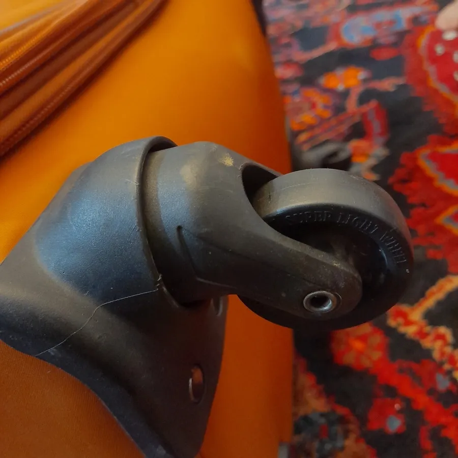 چمدان خارجی