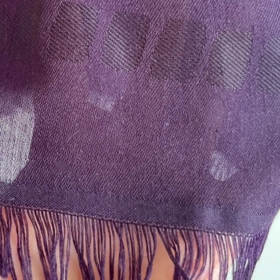 روسری طرح بافت بنفش