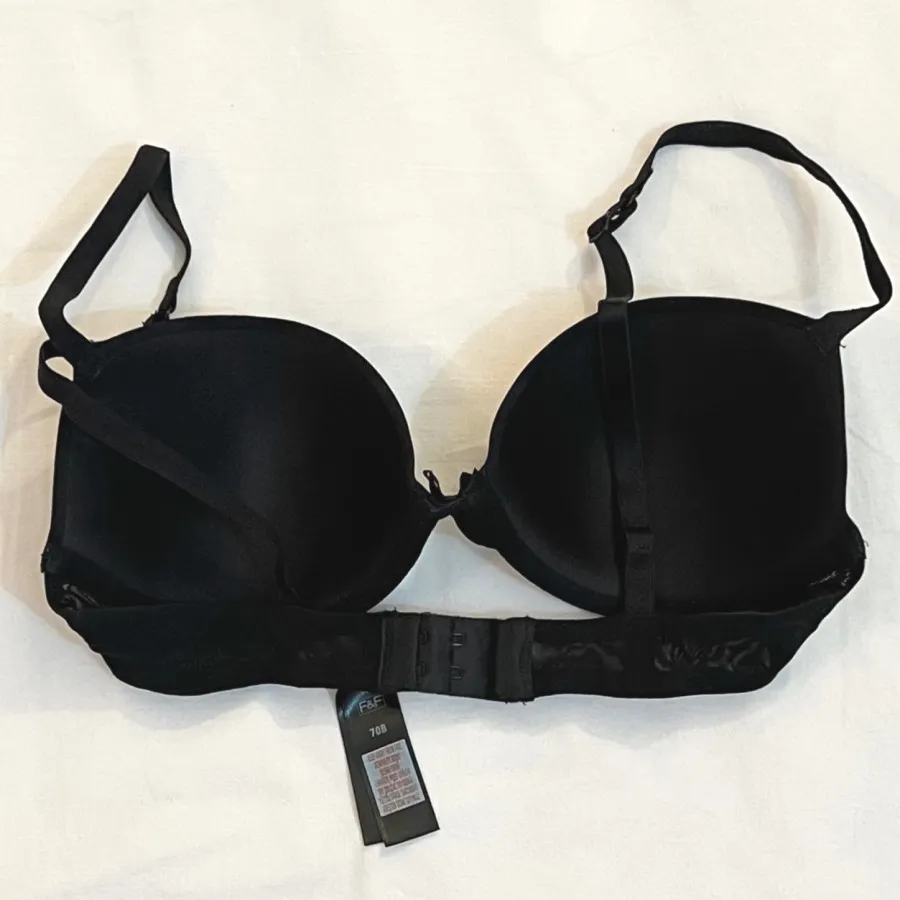 لباس زیر سوتین