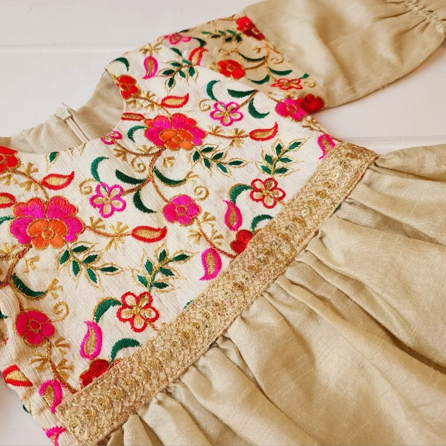 پیراهن سوزندوزی بلوچی