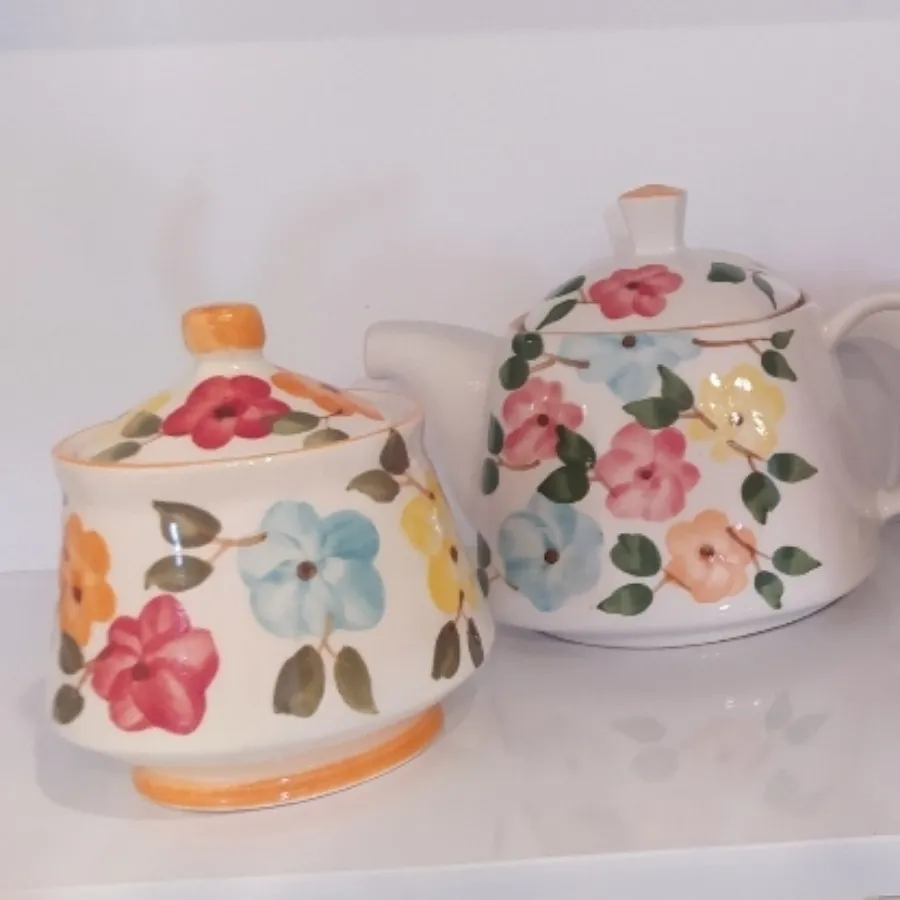 سرویس فنجان و قوری سرامیک