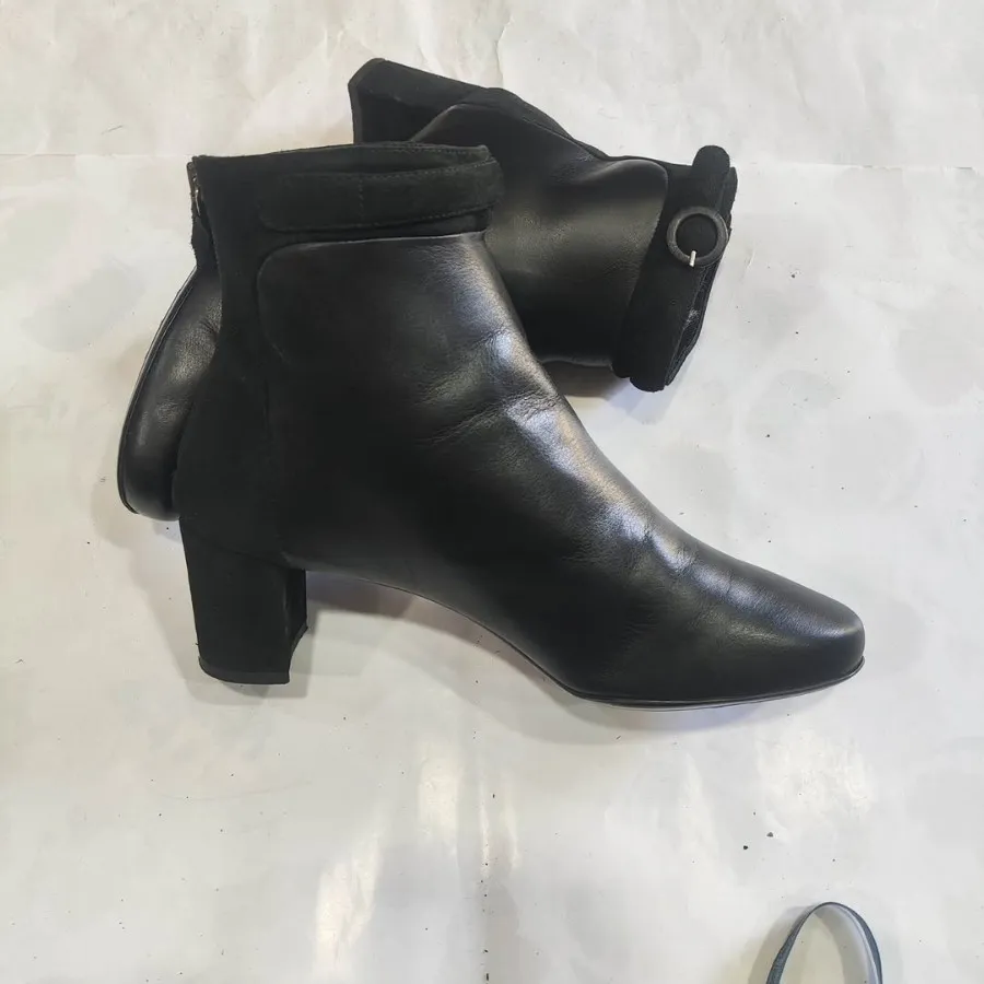 بوت زنانه اورجینال