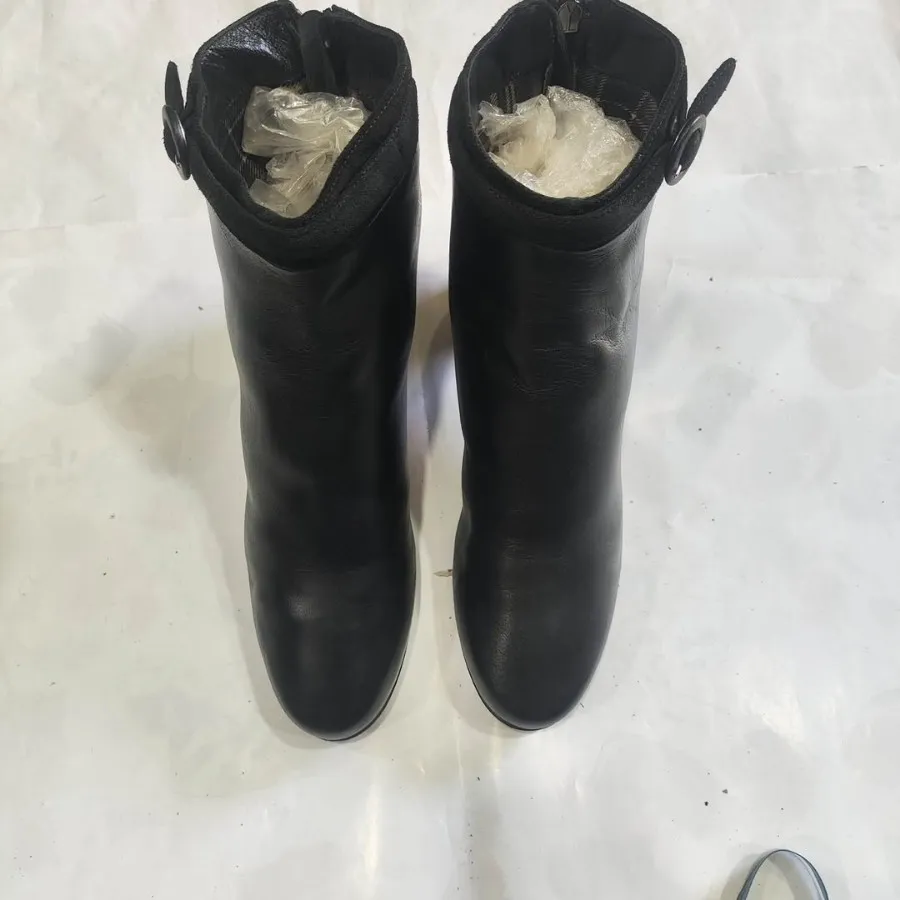 بوت زنانه اورجینال