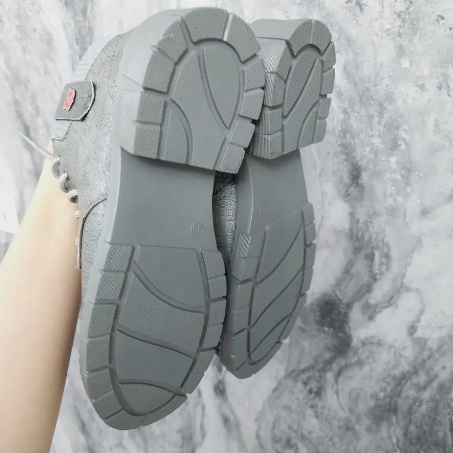 نیم بوت آکبند