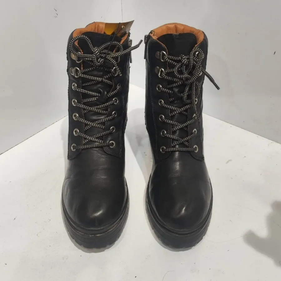 بوت زنانه اورجینال