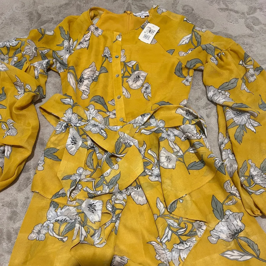 پیراهن دخترانه