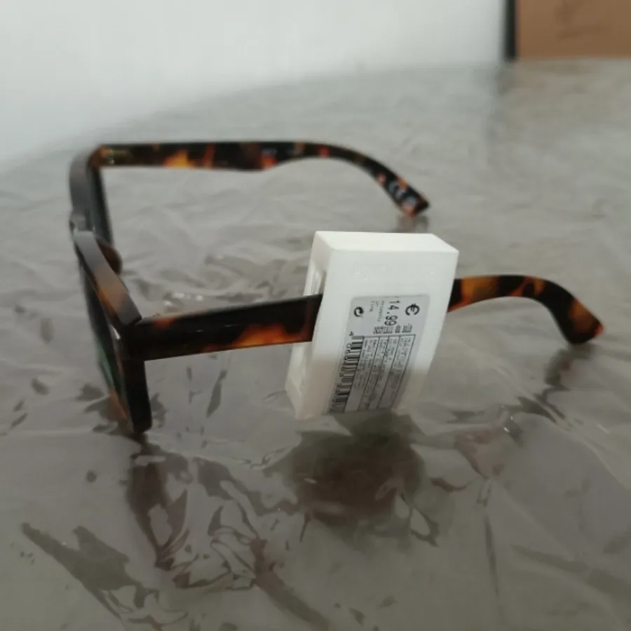 عینک وارداتی