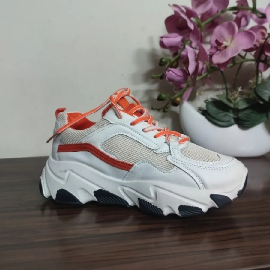 کفش اسپرت طبی