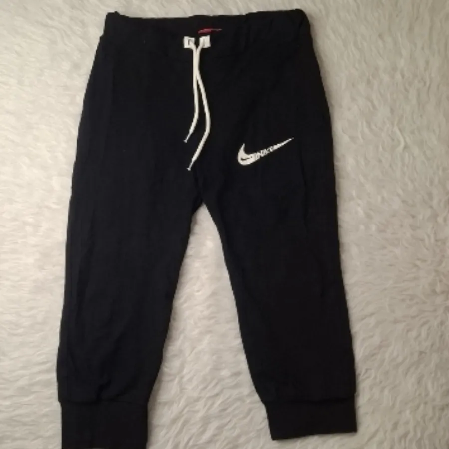 شلوارک نایک