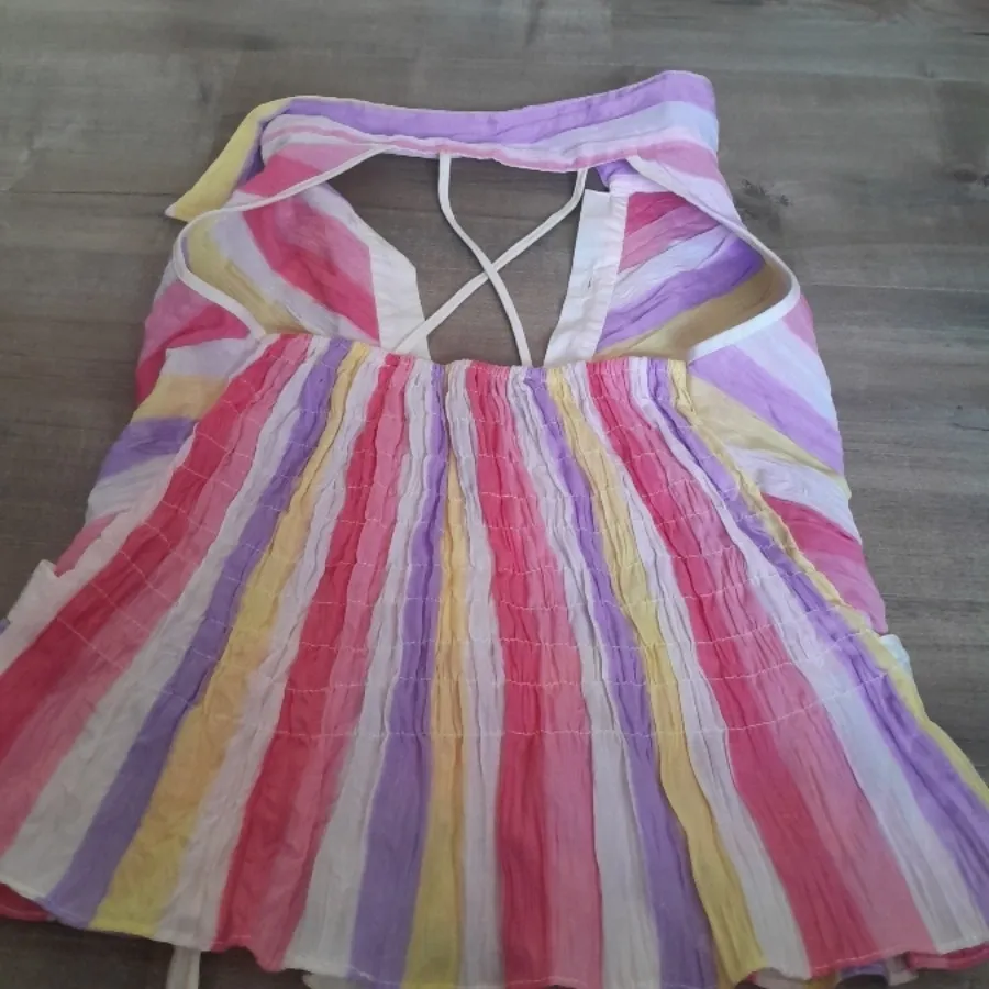 تاپ پشت باز