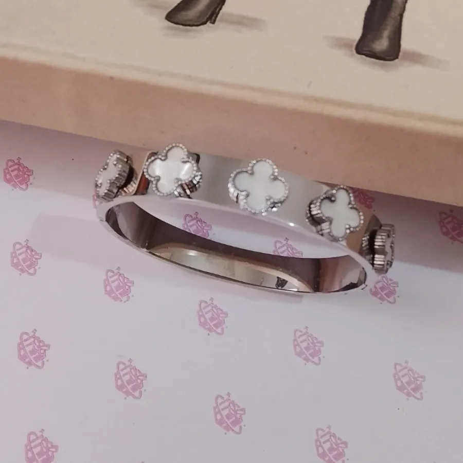 دستبند ونکلیف