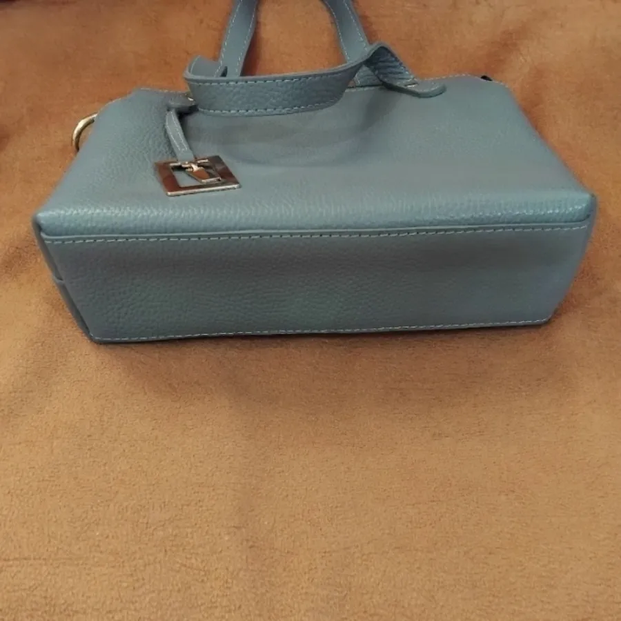 کیف دوشی سرزمین چرم