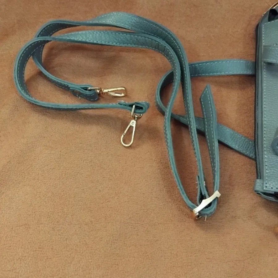 کیف دوشی سرزمین چرم