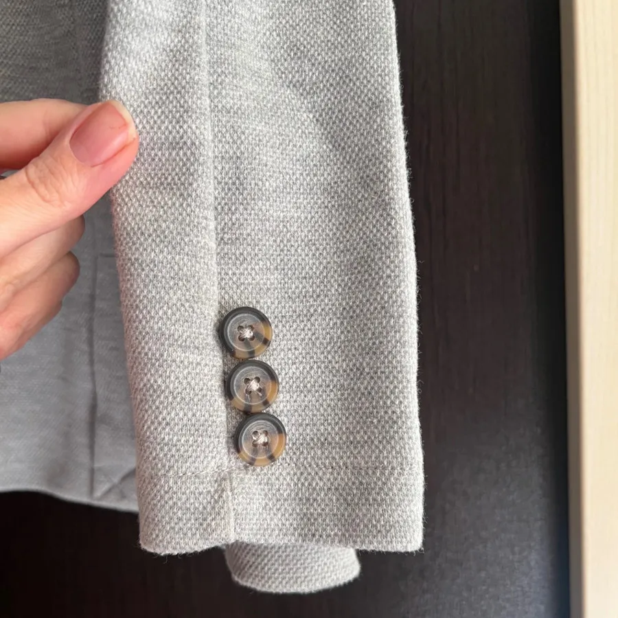 کت بچگانه منگو