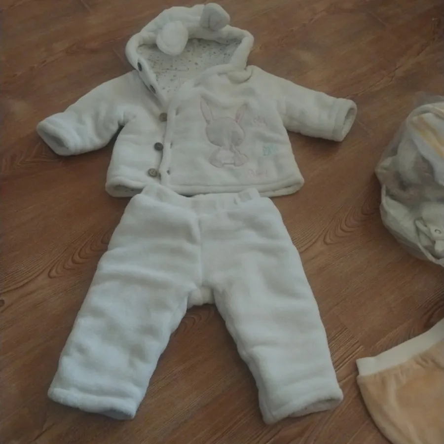 کاپشن و شلوار بچگامه